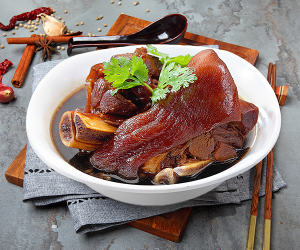 Yew Kee Braised Pig Trotter 卤猪脚